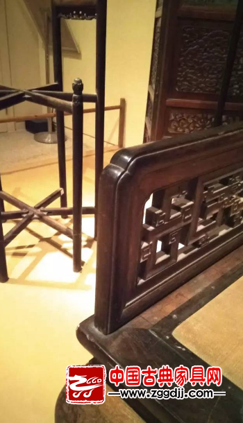 紫檀鼓腿彭牙罗汉床 紫檀鼓腿彭牙罗汉床